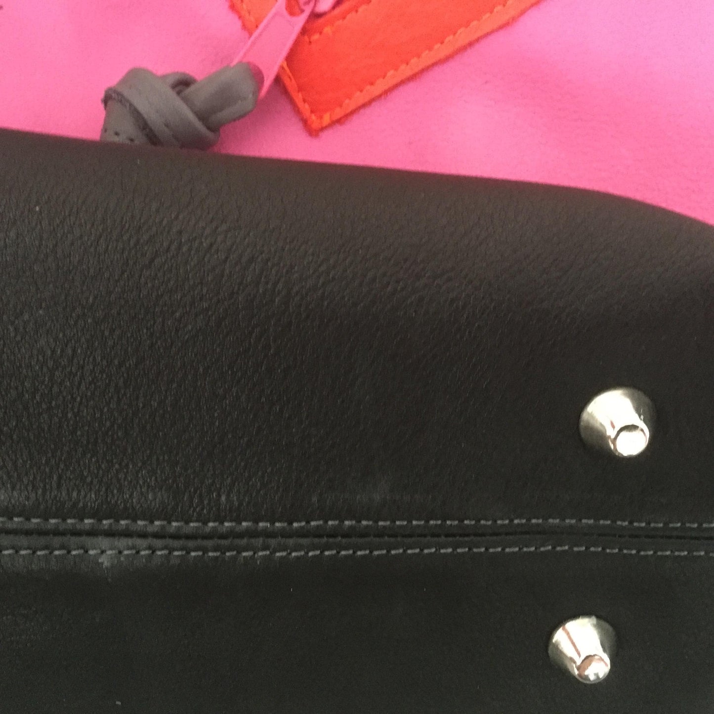 Schoudertas van Leer VanStoel#255 ROZE ZWART