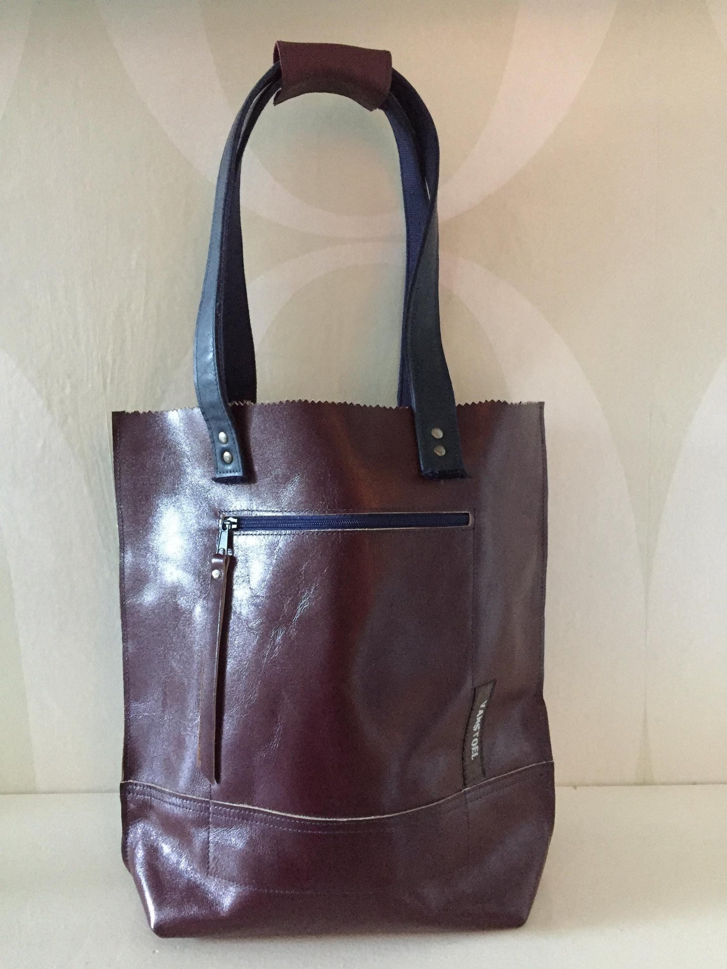 Stevige Shopper van Leer VanStoel#272 AUBERGINE | Handgemaakt van HERGEBRUIKT leer