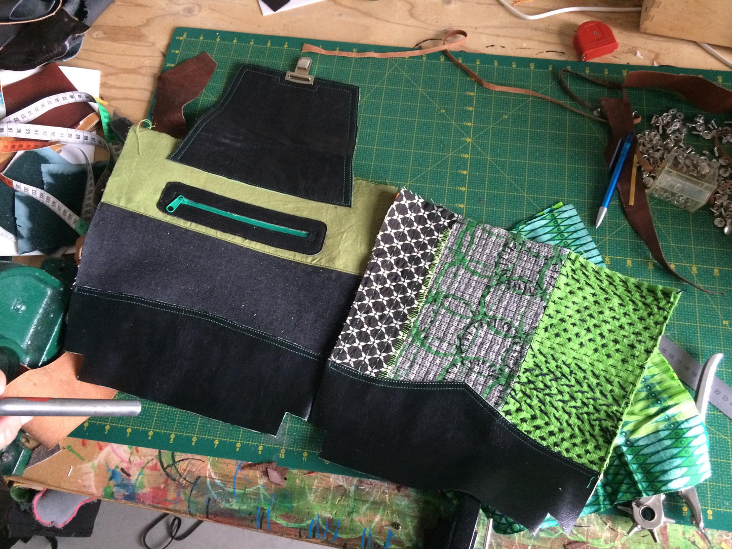 Shoulder Bag VanStoel#207 GREEN BLACK