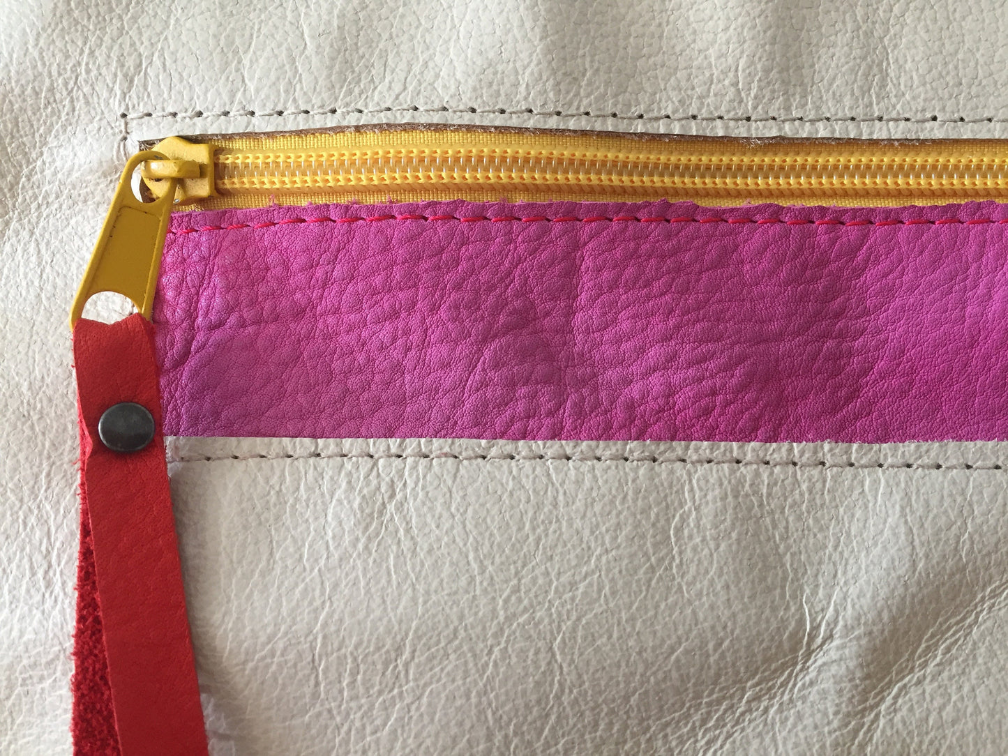 Schoudertas van Leer VanStoel#278 BEIGE | Handgemaakt van HERGEBRUIKT leer | duurzaam is beter