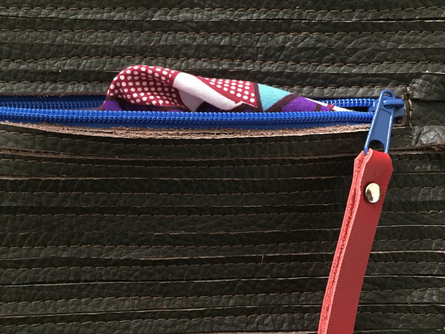 Schoudertas van Leer VanStoel#277 DONKER BRUIN | Handgemaakt van HERGEBRUIKT leer | duurzaam is beter