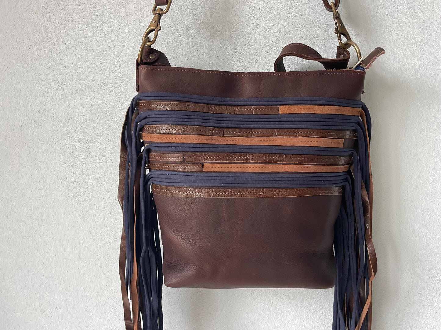 Schoudertas van Leer VanStoel#276 DONKER BRUIN | Handgemaakt van HERGEBRUIKT leer | duurzaam is beter