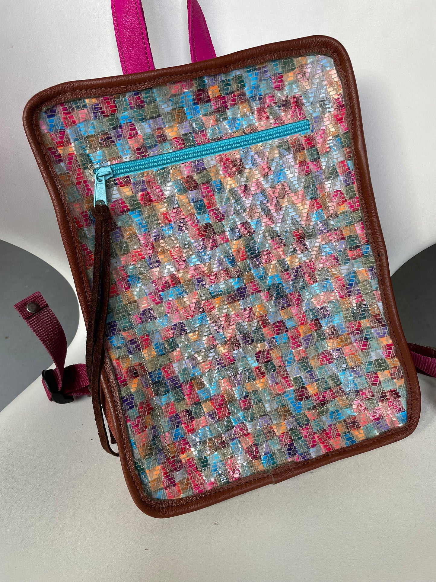 Leren Rugzak VanStoel#330 MULTICOLOR PATCHWORK | Handgemaakt van HERGEBRUIKT leer | duurzaam is beter