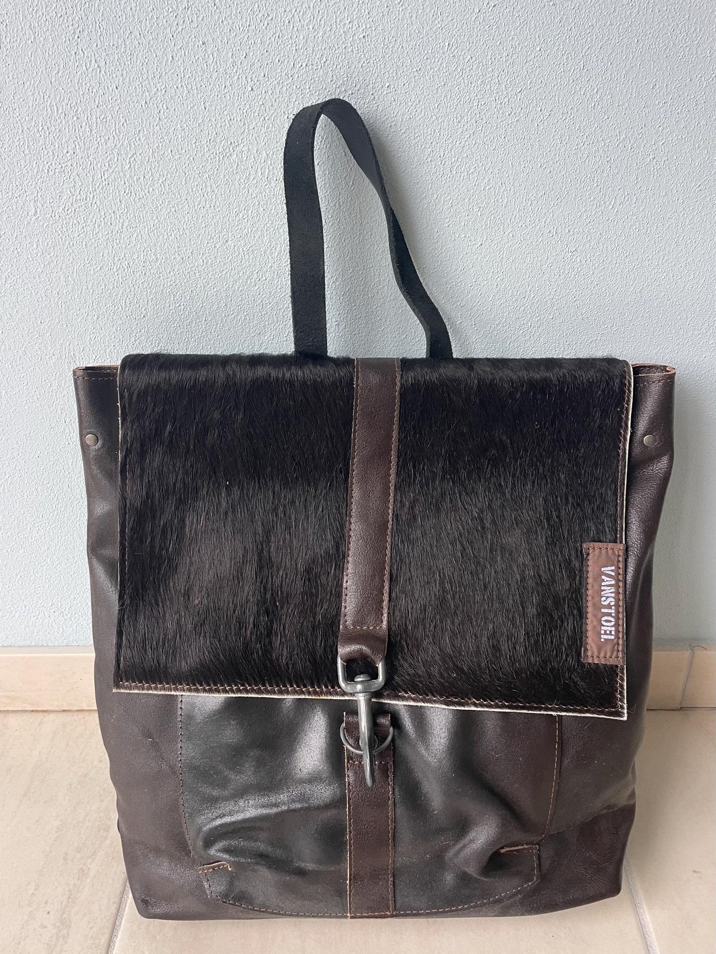 Leren Rugzak VanStoel#344 DONKER BRUIN | Handgemaakt van HERGEBRUIKT leer | duurzaam is beter