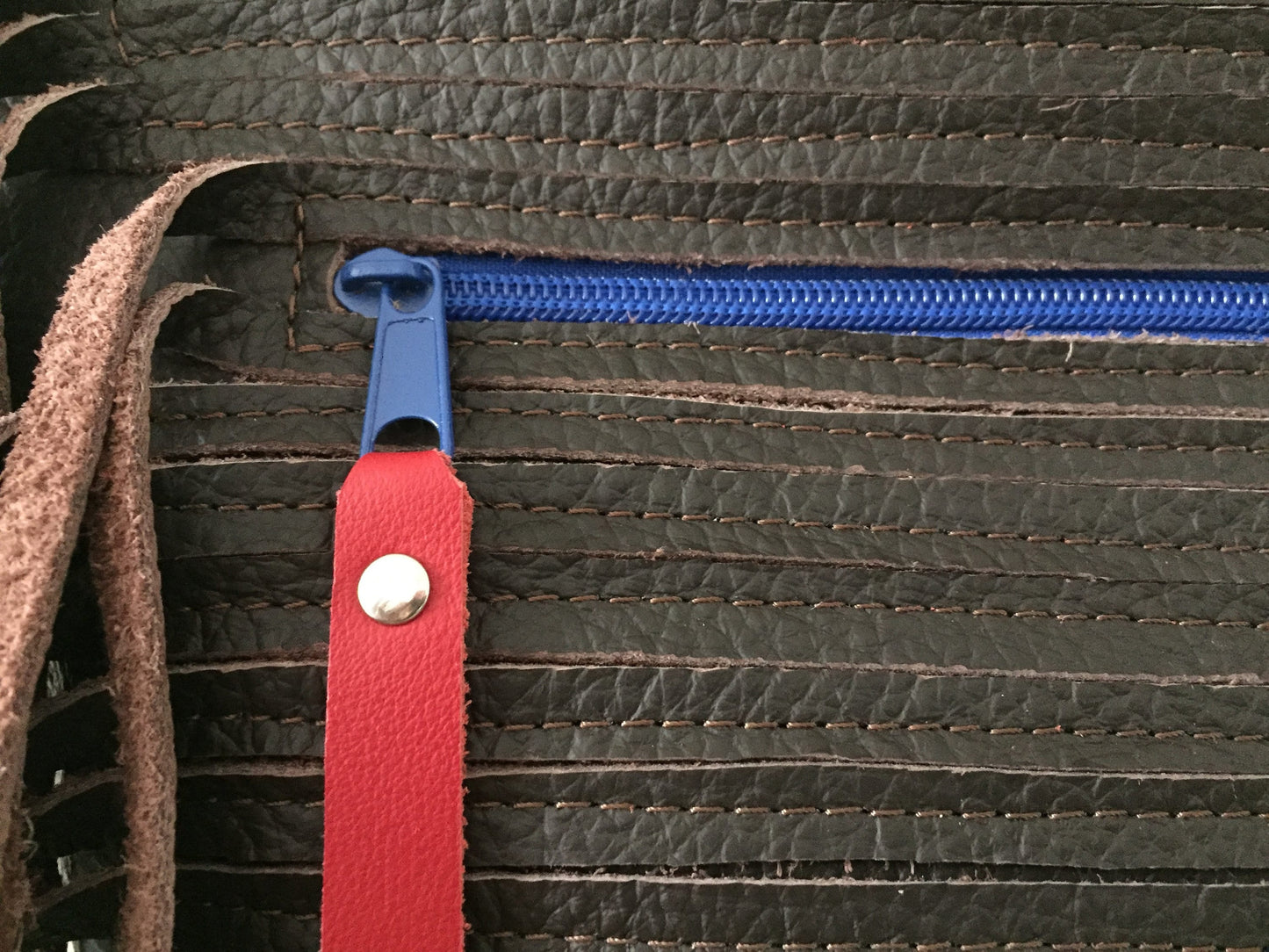 Schoudertas van Leer VanStoel#277 DONKER BRUIN | Handgemaakt van HERGEBRUIKT leer | duurzaam is beter