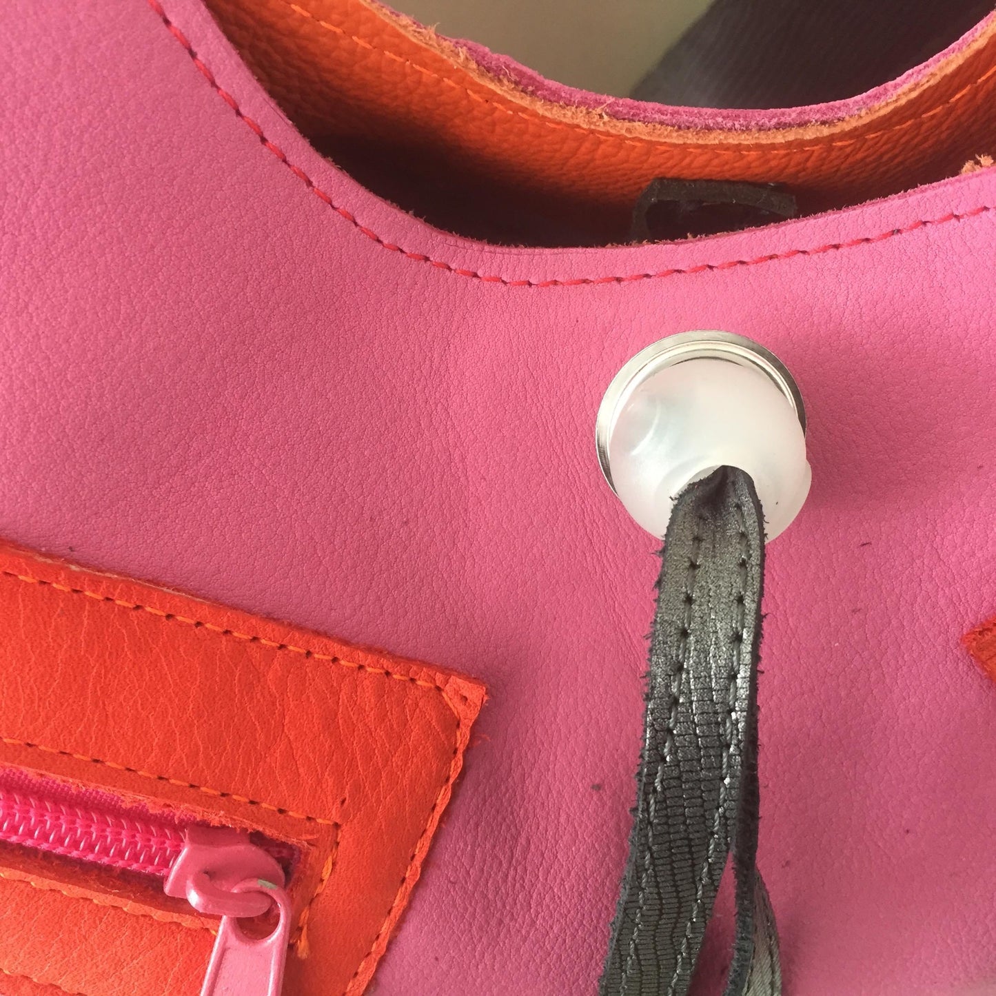 Schoudertas van Leer VanStoel#255 ROZE ZWART