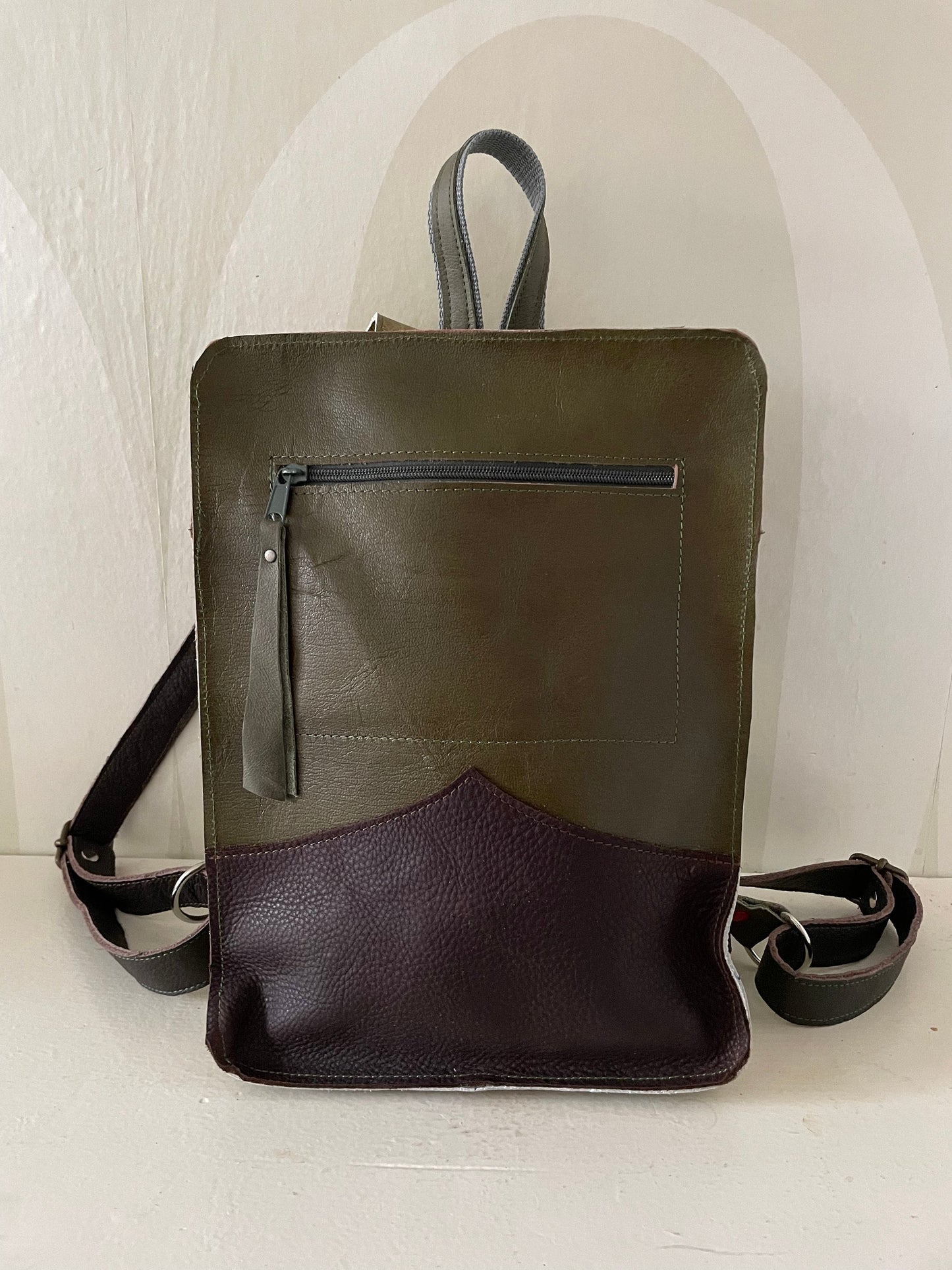 Leren Rugzak VanStoel#331 BRUIN GROEN | Handgemaakt van HERGEBRUIKT leer | duurzaam is beter