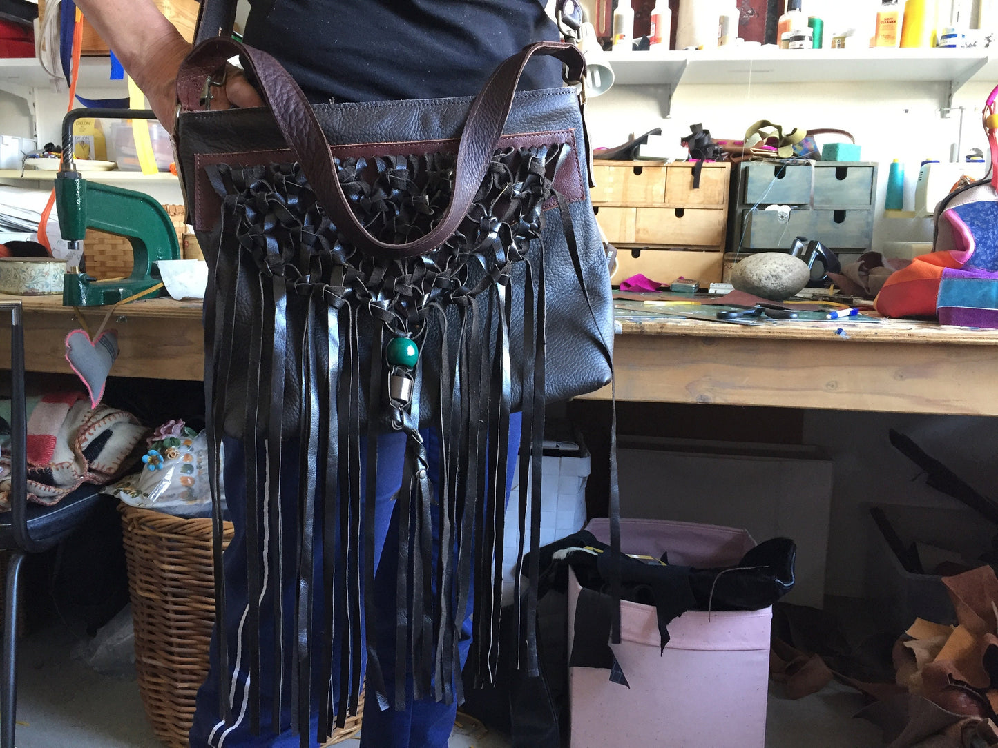 Schoudertas van Leer VanStoel#284 BRUIN | Handgemaakt van HERGEBRUIKT leer | duurzaam is beter