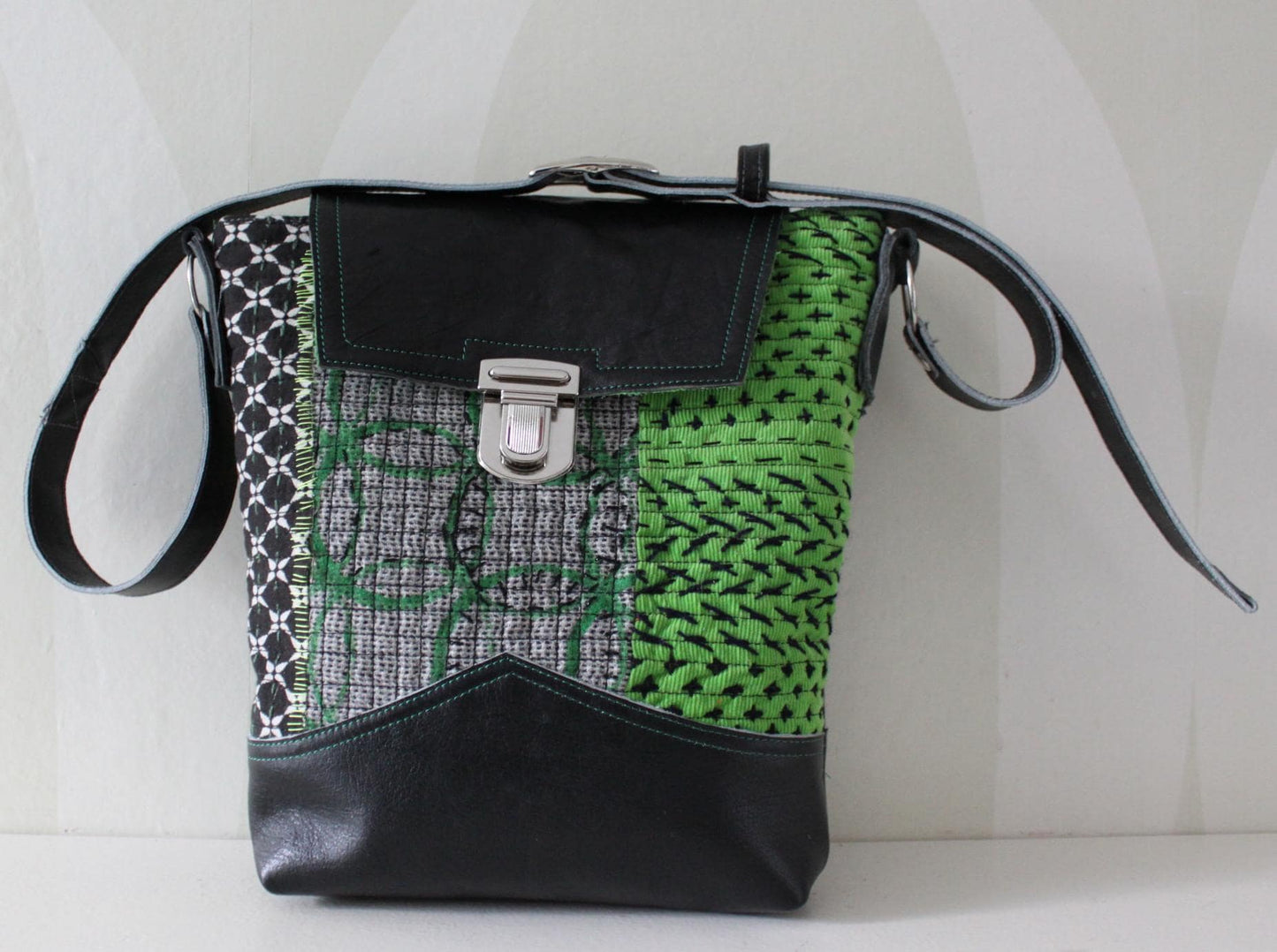 Shoulder Bag VanStoel#207 GREEN BLACK