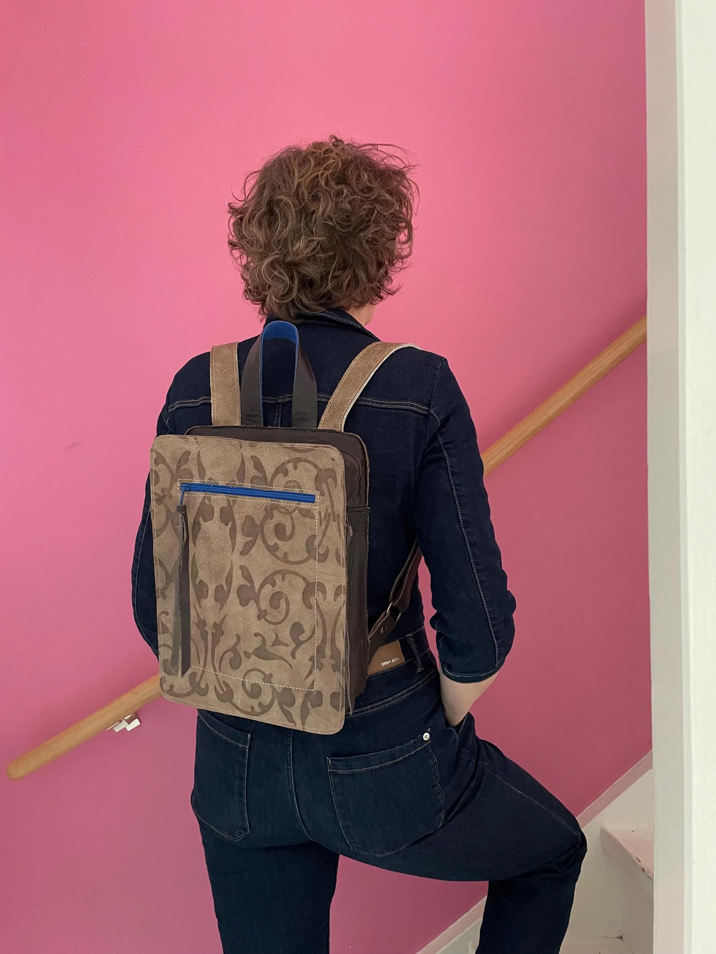 Leren Rugzak VanStoel#337 BRUIN MOTIEF | Handgemaakt van HERGEBRUIKT leer | duurzaam is beter